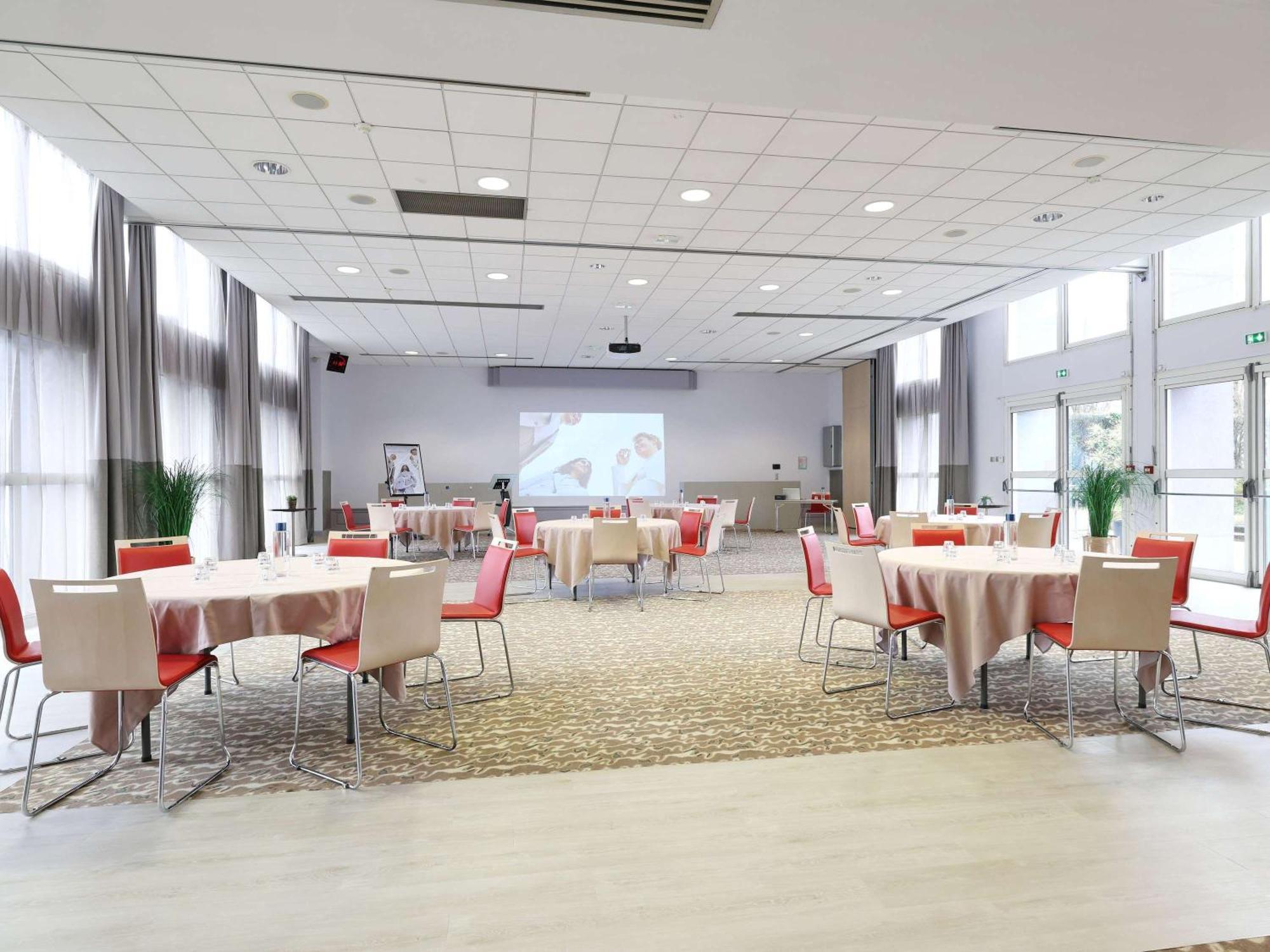 Mercure Grenoble Centre Porte Des Alpes Eksteriør bilde